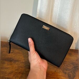 ♠️ Kate Spade ♠️ Talla Laurel Way Zip Travel XL Wallet